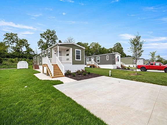 Exterior Image-4-Redman 65 JV Honey Ridge