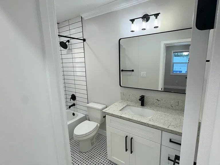335-341 S 28th St #341 — Photo 11