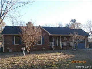 1st image of 717 Elam St