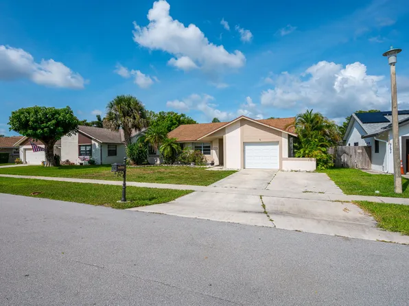 23073 SW 56th Ave, Boca Raton, FL 33433
