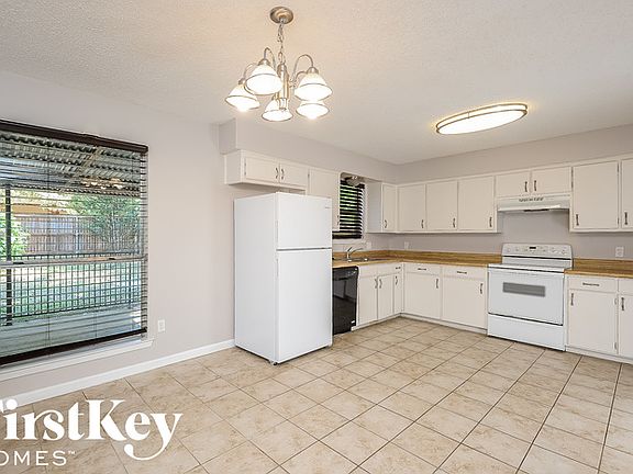 5th image of 5905 Crepe Myrtle Dr