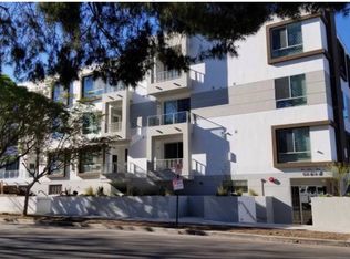10903 Hartsook St #202, North Hollywood, CA 91601