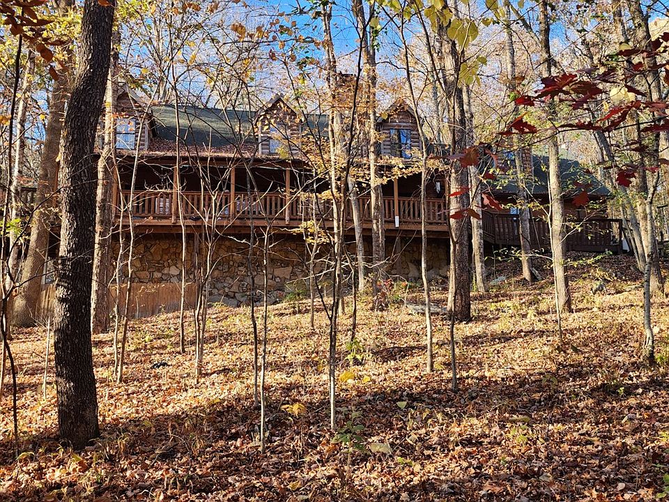 1st image of 3740 Cherokee Dr