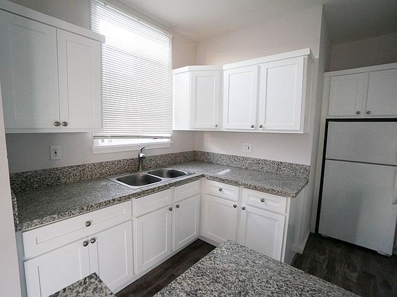2nd image of 5135 Marathon St APT 10