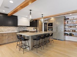 3141 Fairchild Ave, Wayzata, MN 55391