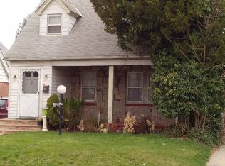 116-66 233rd St, Jamaica, NY 11411