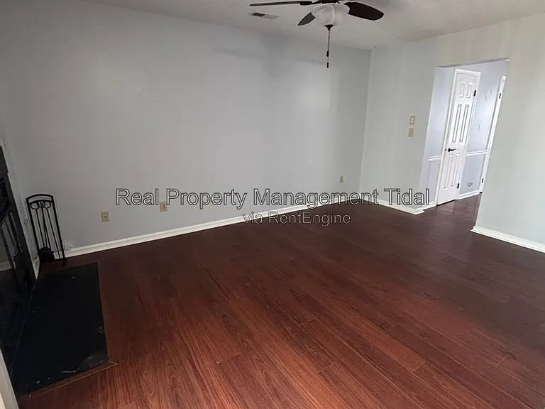 639 Biltmore Dr — Photo 10