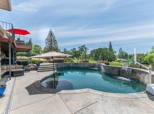 238 Saint Andrews Rd, Valley Springs, CA 95252
