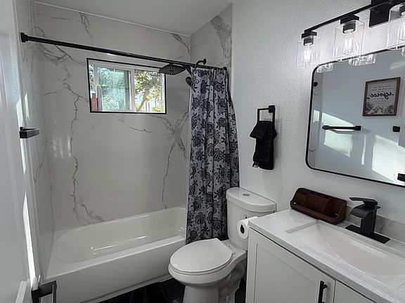 4th image of 10376 El Grande Ct APT B