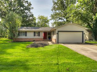 41429 Chattman St, Novi, MI 48375