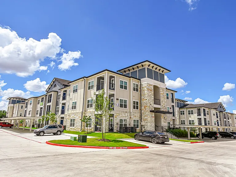 Aspire at Live Oak — Photo 13