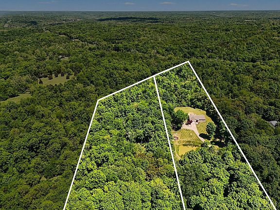 4th image of 305 Eagle Knoll Dr