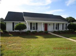 7381 Smithfield Rd, Mobile, AL 36695