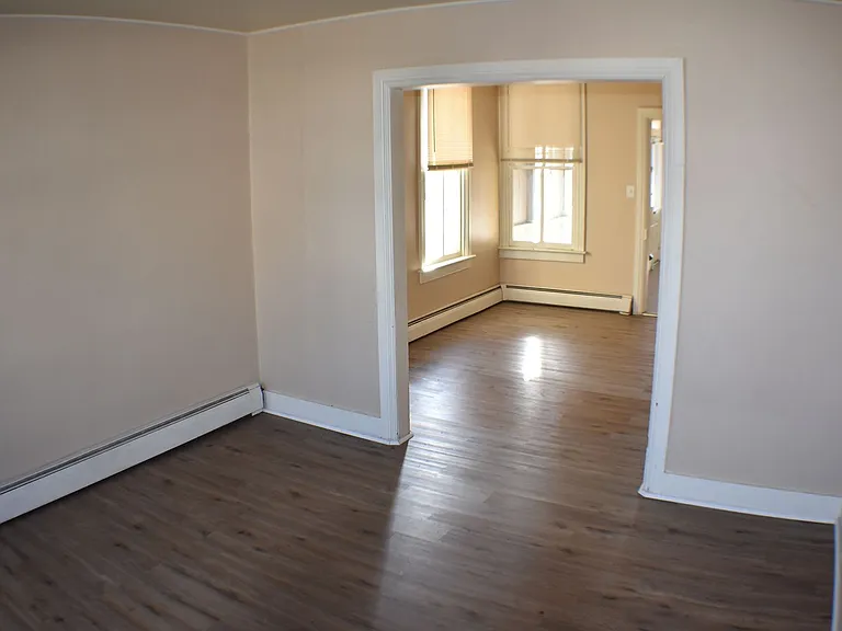 28 W Forrest Ave — Photo 3