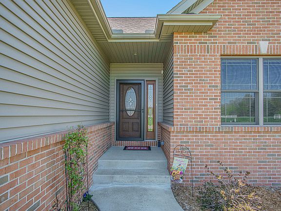5th image of 122 Saratoga Ln