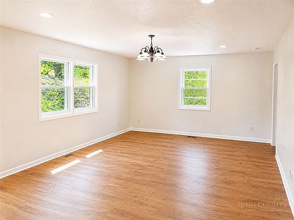 5th image of 197 Russell Drive