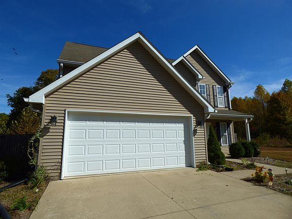 3rd image of 893 S Lantern Ln