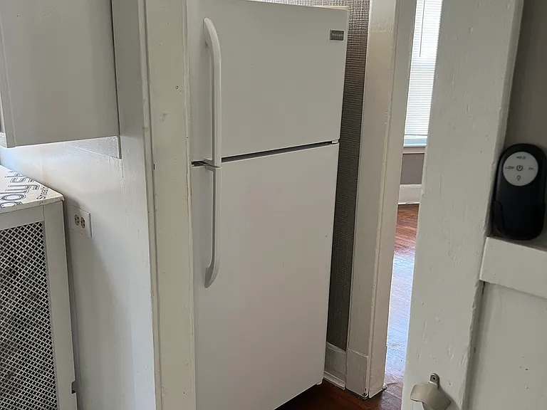 100 Ocean Ave #2 — Photo 8