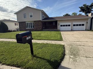 1825 26th Ave, Marion, IA 52302
