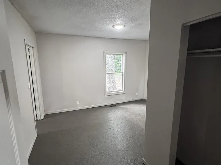 632 Taggart Ave — Photo 7