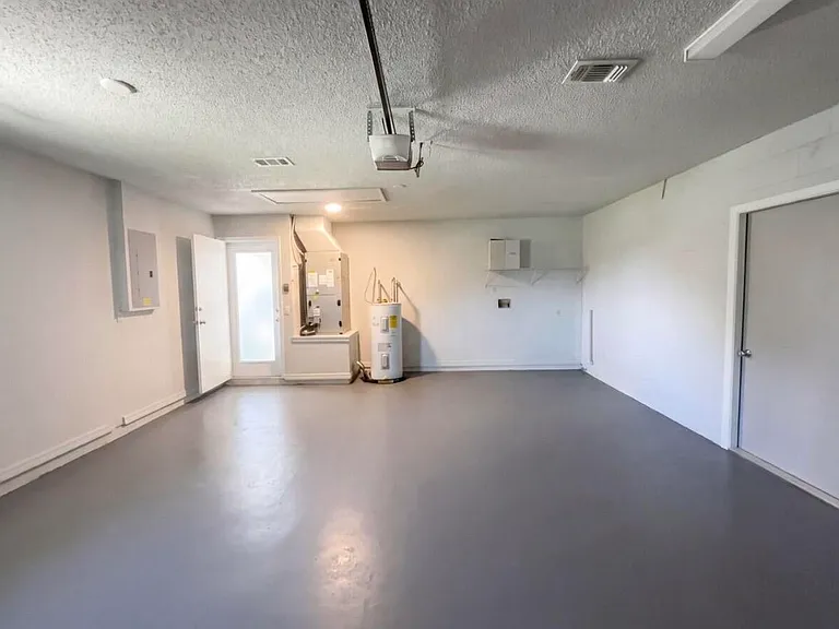 1750 Evergreen Ct — Photo 24