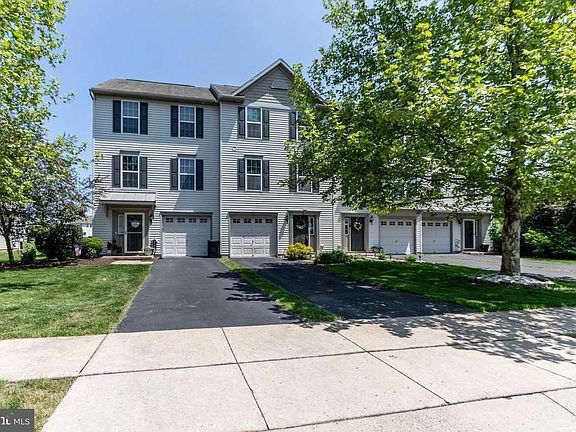 2nd image of 650 Valentine Hill Rd