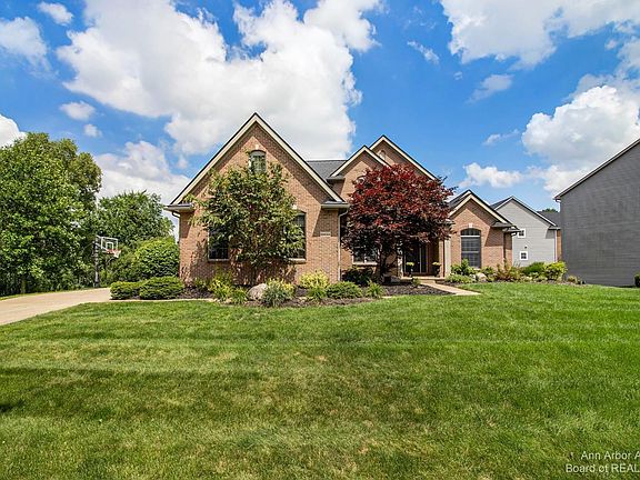 3rd image of 6433 Edgewood Dr