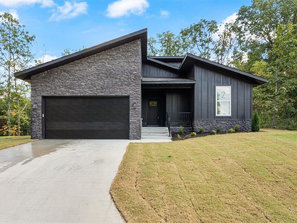 1st image of 2 Kames Ln