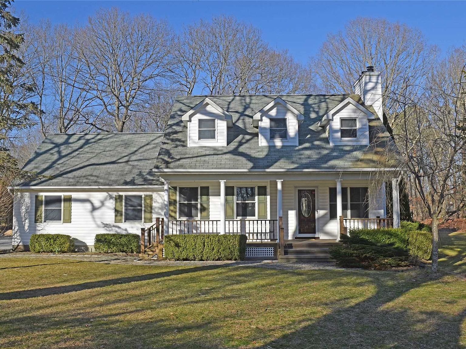 18 Leslie Ct, Speonk, NY 11972 Zillow