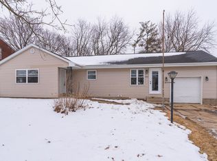 2003 Interurban Rd, Bloomington, IL 61705