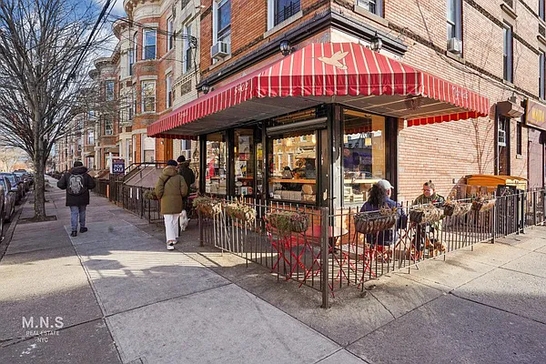 Rented by MNS | media 46