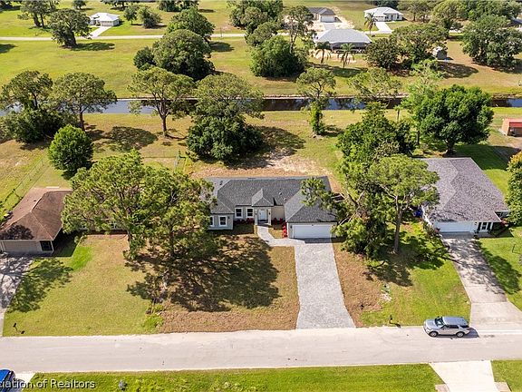 4th image of 7916 Granada Rd