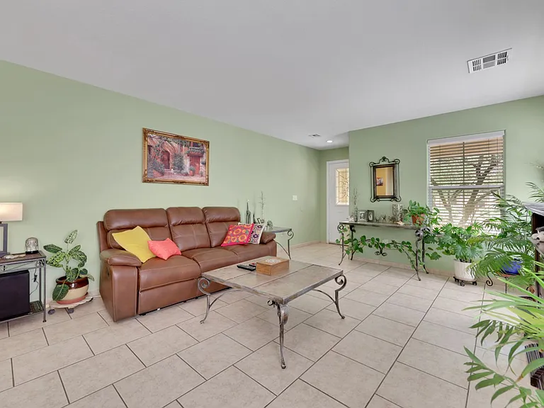 11256 Albergotta Ct — Photo 5