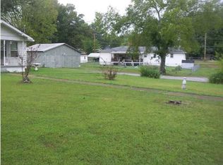 898 Cloud Springs Rd, Rossville, GA 30741