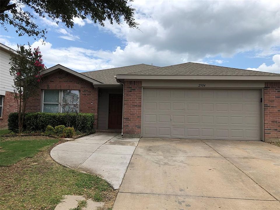 1st image of 2904 Bluffs Ct