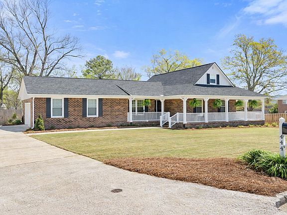 2nd image of 444 Parliament Road