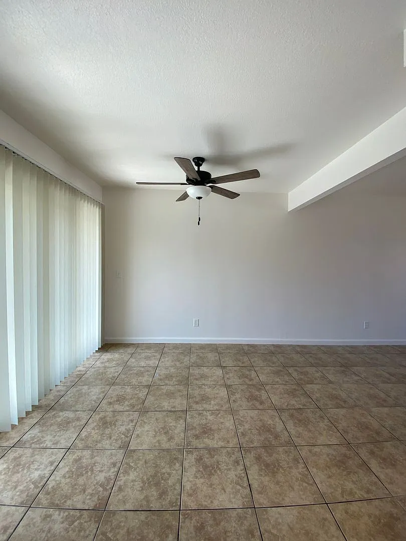 2561 E Terrace Street — Photo 3