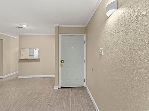 5th image of 13018 Heimer Rd #109