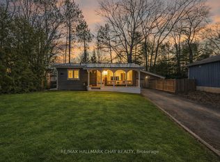 102 Melrose Ave, Wasaga Beach, ON