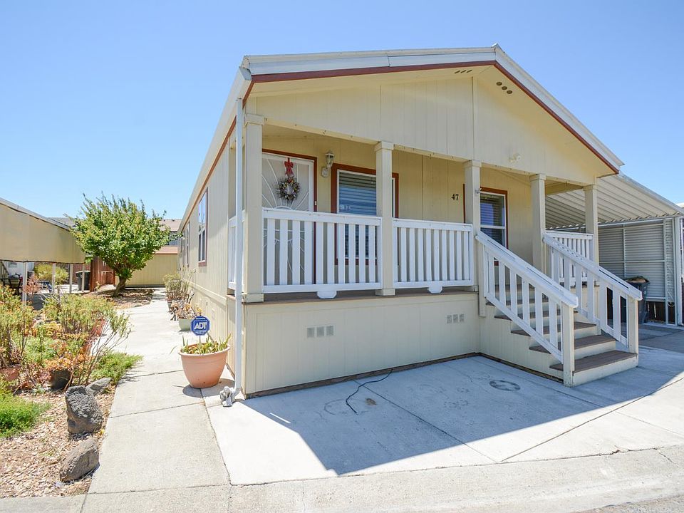1st image of 47 Barcelona Cir