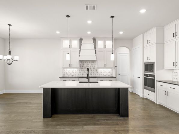 117 Cooper Ln, Van Alstyne, TX 75495