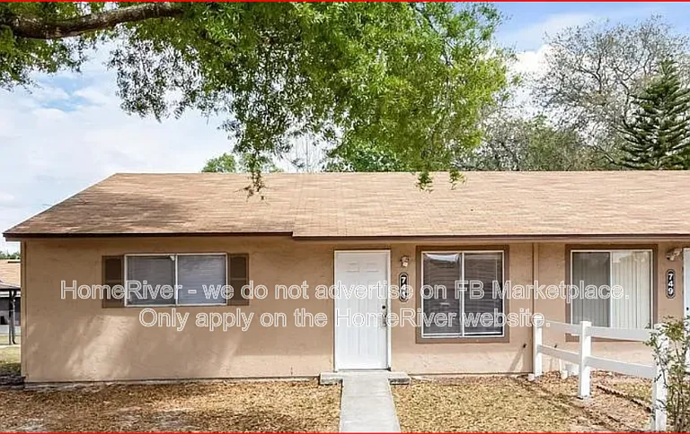 741 W Rosewood Ln — Photo 1