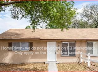 741 W Rosewood Ln, Tavares, FL 32778