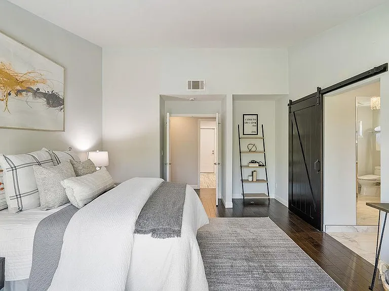 451 Trotter Dr — Photo 12