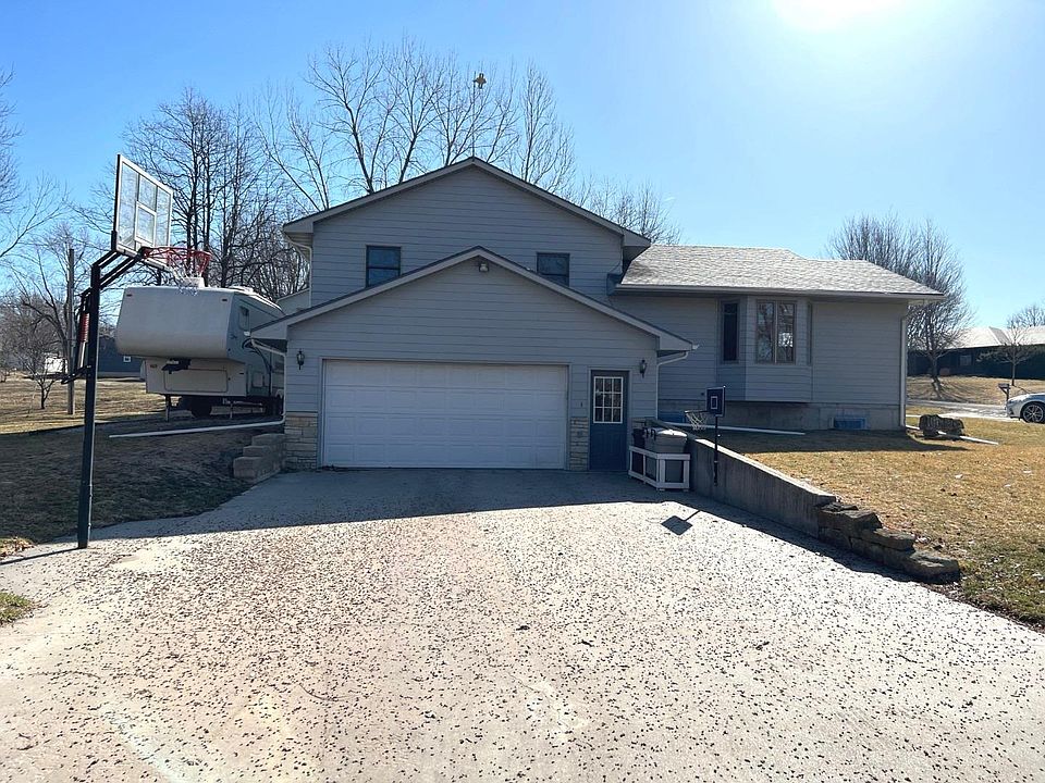 1320 Wyoming St, Sabetha, KS 66534 Zillow