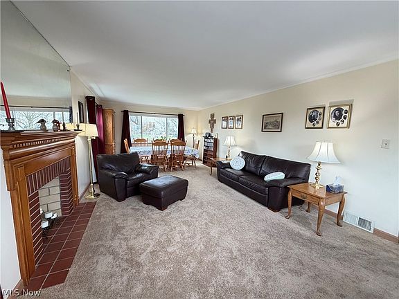 5th image of 1804 Williams Pl