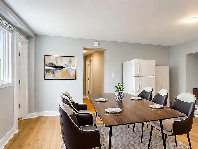 832 Washington St #4 — Photo 2