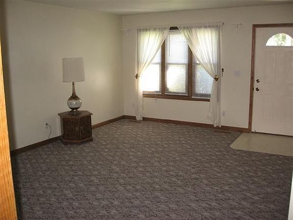 5th image of 2627 S Patterson St
