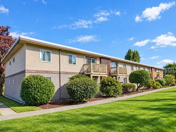 3271 Cowichan Lake Rd #1, North Cowichan, BC V9L 4C1