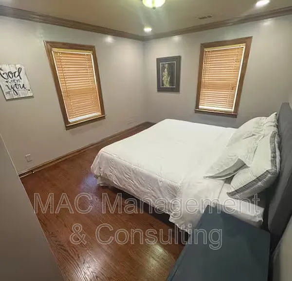 335 N Peachtree Ave #1 — Photo 9